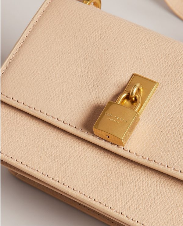 2606201_22556902_13473339